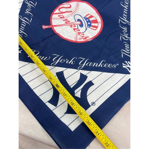 Vintage NY Yankees Bandanna Baseball - Picture 5 of 7